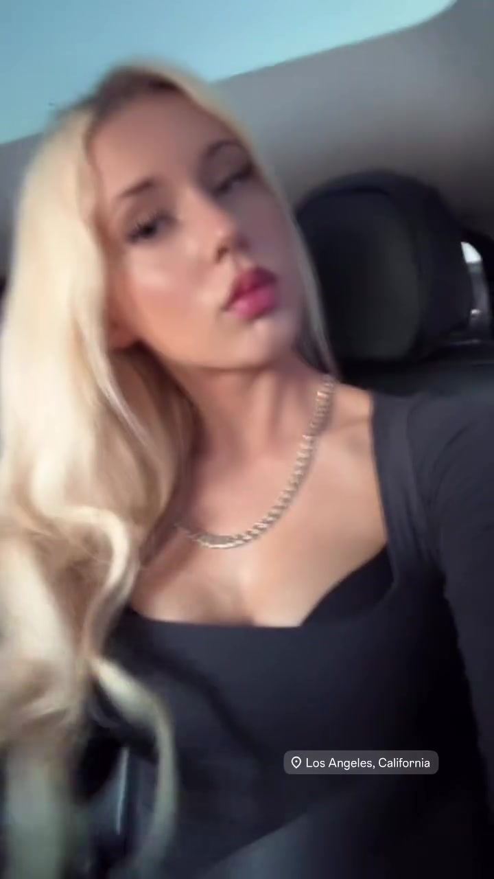 有說有笑，沙特主帥勒納爾賽后拽緊伊萬衣領